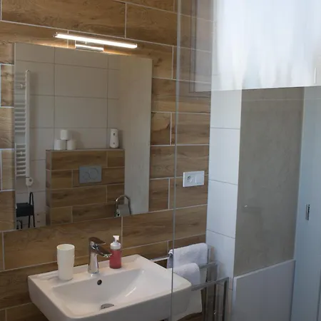 Dom Pod Sitnom بيت للعطل Banská Štiavnica